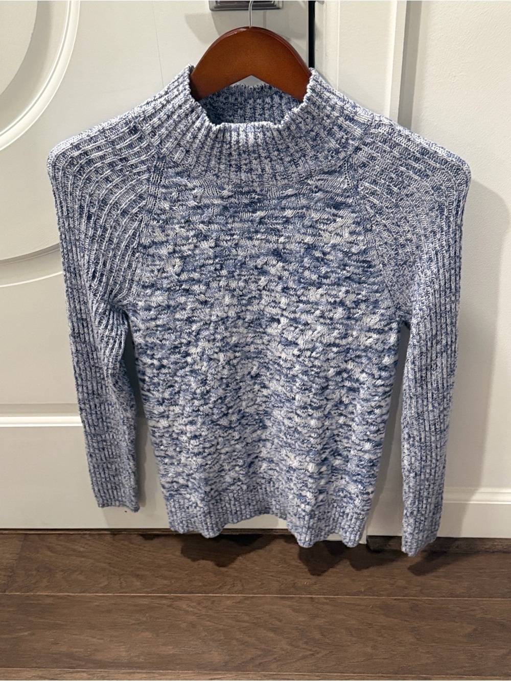 Croft & Barrow Heathered Blue and White Mock Neck Sweater